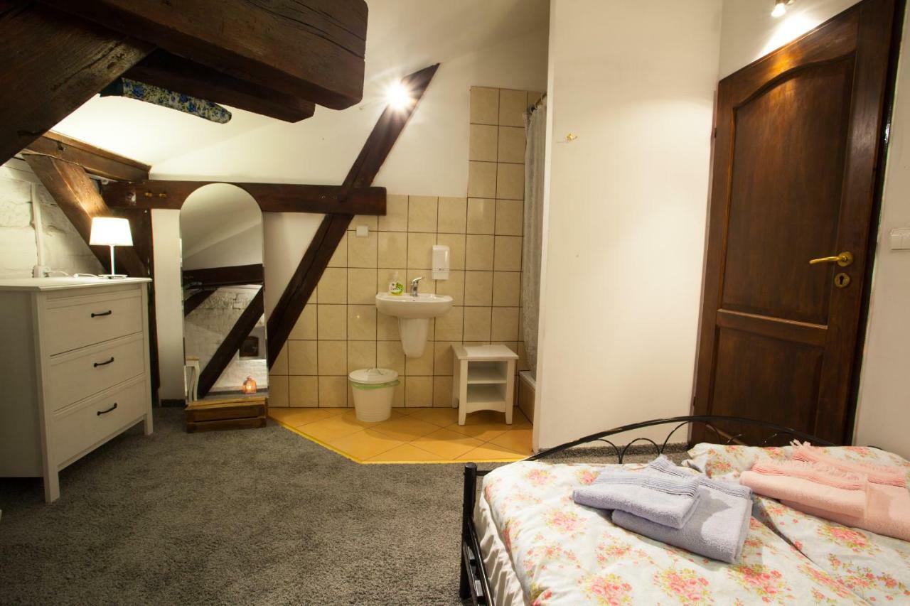 Locomotive Hostel Breslavia Exterior foto